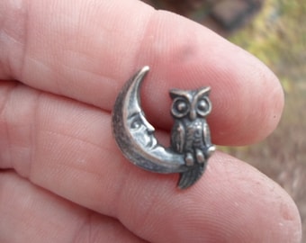 Vintage Silver Tone Owl & Crescent Moon Tie Tack Lapel Pin Metal Stamping Push Pin Small Halloween Fall Hat Pin Autumn
