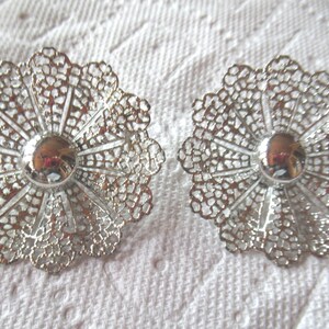 Vintage Sarah Coventry Large Filigree Earrings Round Huge 1970s Silver Tone Shiny Retro Clip on  Non Pierced Wavy