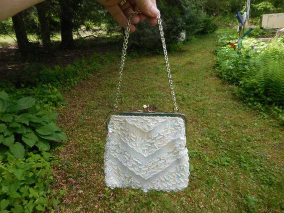 Vintage Women's Off White Purse Iridescent Bugle … - image 2