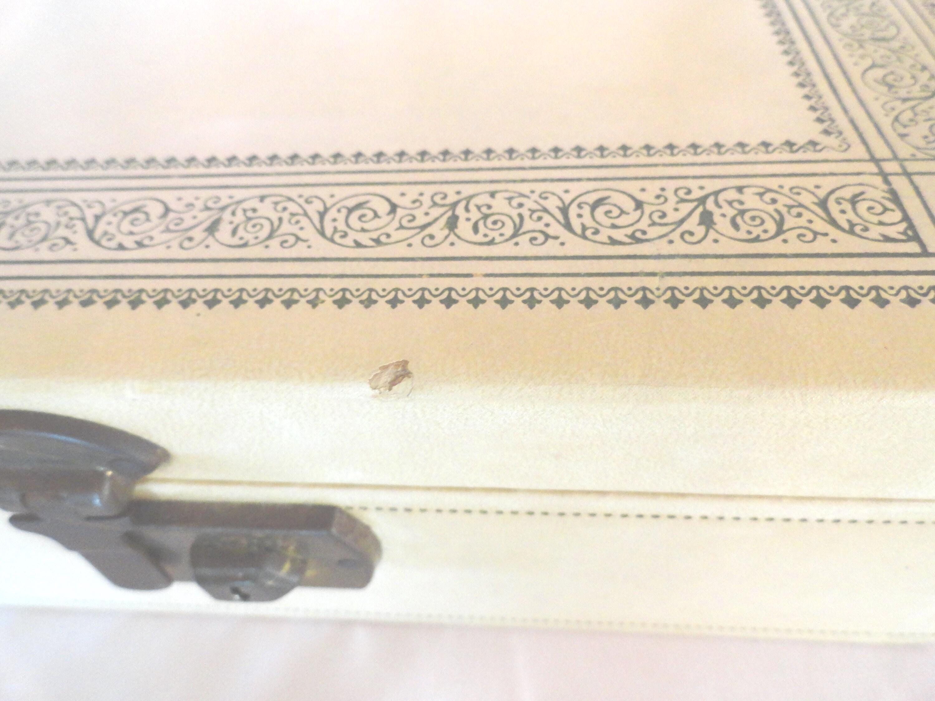 Vintage Cream & Gold Jewelry Box Hinged Music Box 1950s to