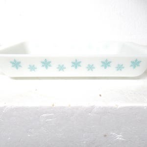 Vintage Pyrex Blue Snowflake Baking Dish, Pattern No. 548-B, Kitchen Farmhouse, 1950s-60s
