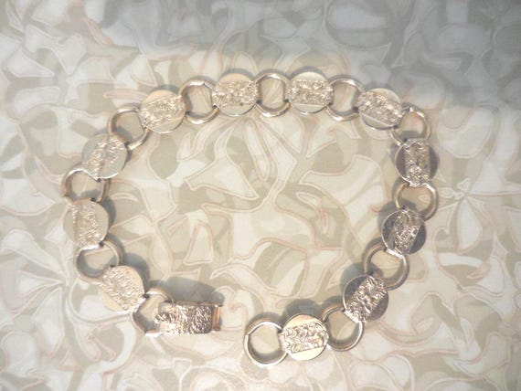Vintage Sarah Coventry Bracelet Embossed Disks De… - image 1