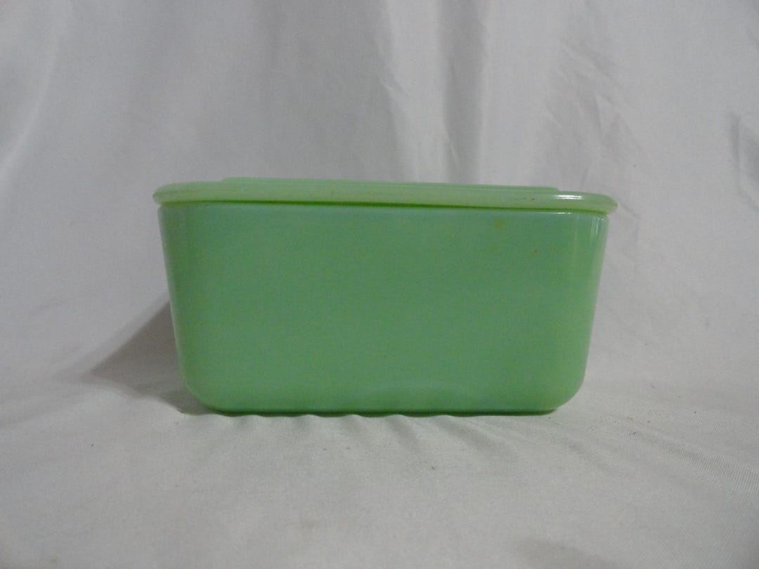 Vintage Mckee Jadeite Refrigerator Dish Covered Glass Box Kitchen ...
