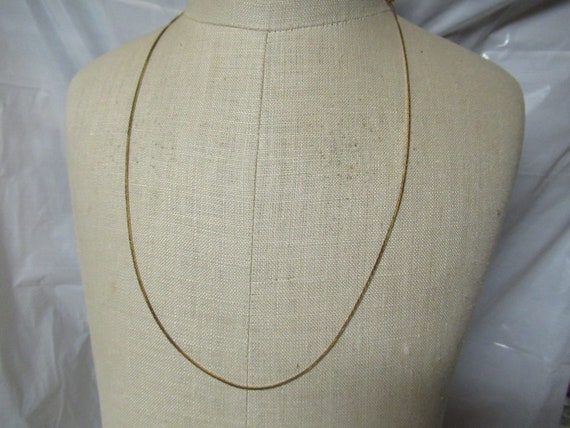 Vintage Women's Long Gold Tone Chain Necklace Shi… - image 9