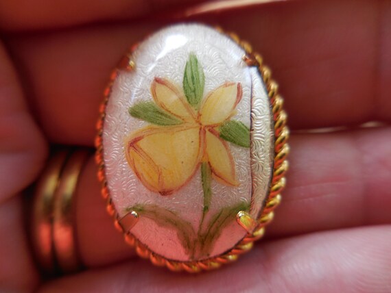 Vintage Women's Small Oval Guilloche Pin Yellow D… - image 2