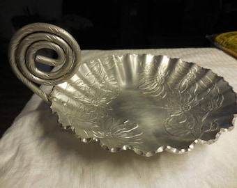 Vintage Farber & Shlevin Aluminum Poinsettia Flowers Hand Wrought Aluminum Serving Tray Dish 1702 Swirl Handle Flowers Metal Christmas Decor