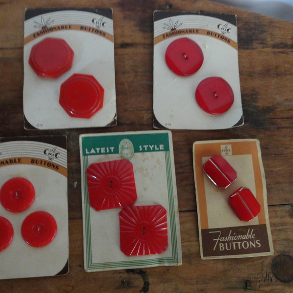 Vintage 1930s to 1950s Le Chic Buttons on Cards Your Choice Red Black or Topaz Color Glass & Plastic Fashionable Buttons Latest Style Button