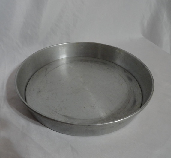 Mirro aluminum cake pan sales