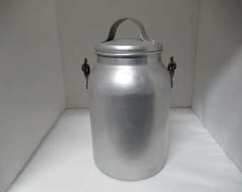 Vintage Aero Aluminum Small Milk Can Jug Container Kitchen/Farmhouse/Country Home Decor S. Blickman Inc. Whellhawken N.J. 1920s to 1950s