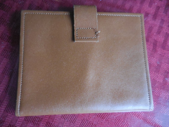 Vintage Women's Light Brown Buxton Credit Card Ho… - image 2