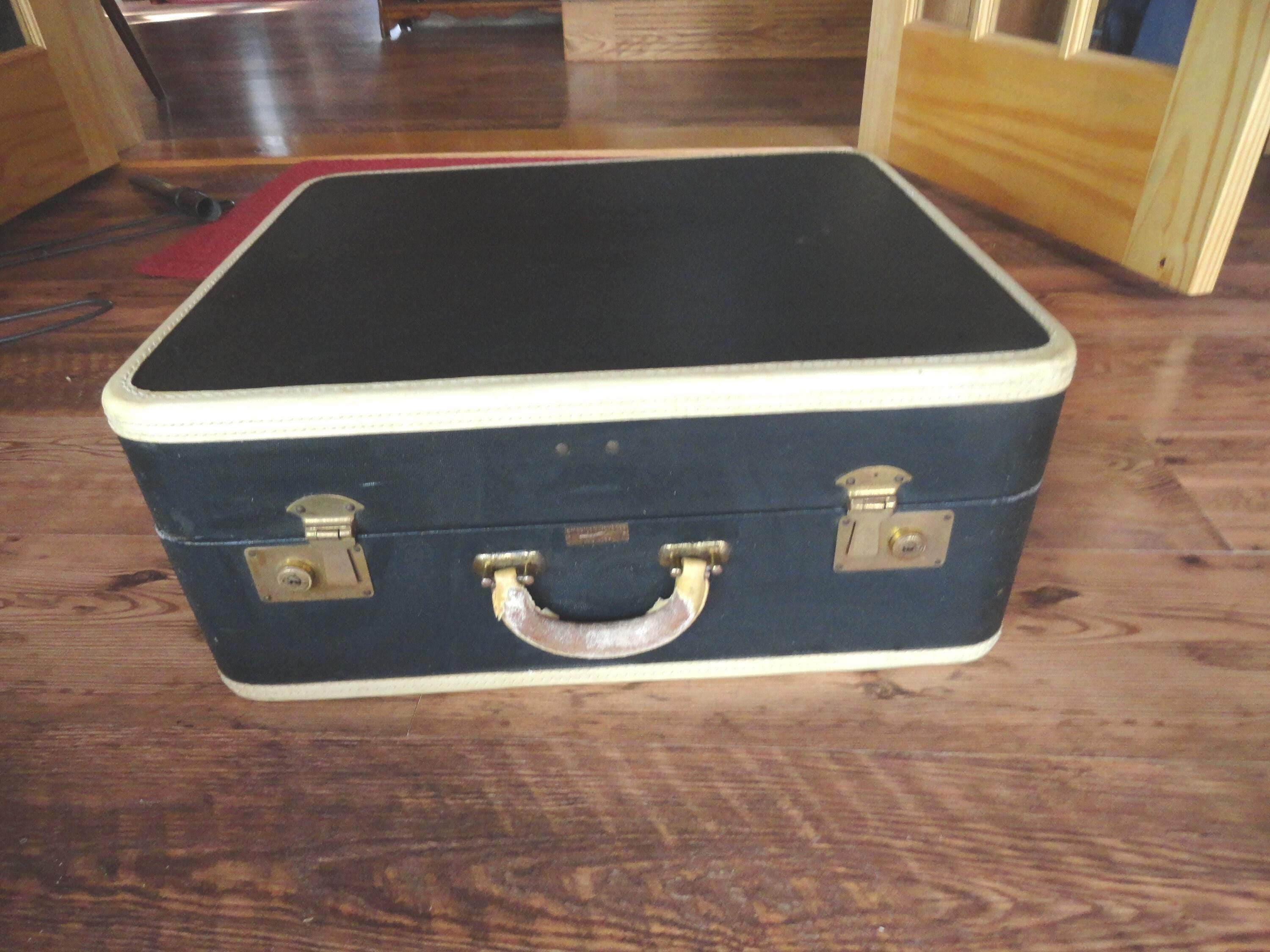 Vintage American Voyager Suitcase, Black, With, Large, Satin 
