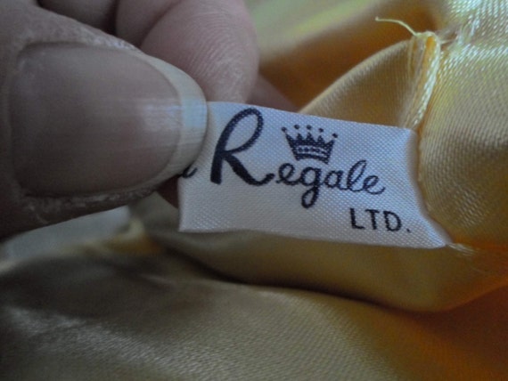 Vintage Women's Regale Gold Purse Fabric & Glass … - image 3