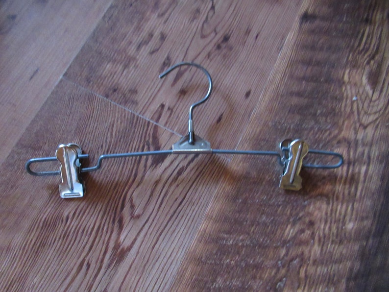 Vintage All Metal Wire Hanger Swivel Hook Two Chrome or Aluminum Clips 1940s 1950s Pants Skirts Clothing Hanger Reuse Repurpose Calendar Chrome Clips