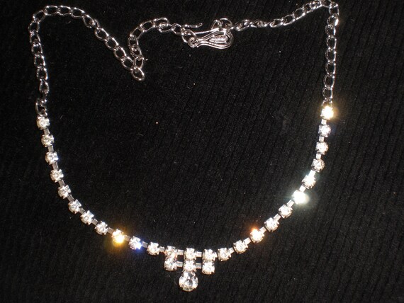 Vintage Women’s Pronged Rhinestone Necklace Adjus… - image 4