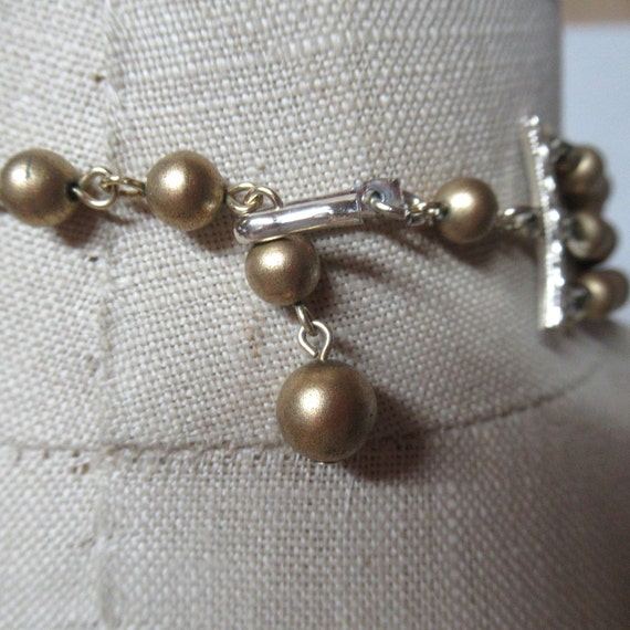 VINTAGE TRIPLE STRAND NECKLACE main image 1