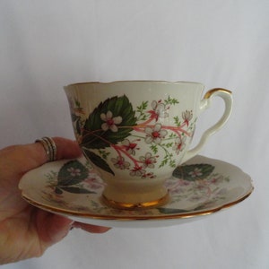 Vintage Royal Stafford Teacup & Saucer Set Bone China Made in England Light Pink Small Flowers Gold Trim Green Leaves Display image 5