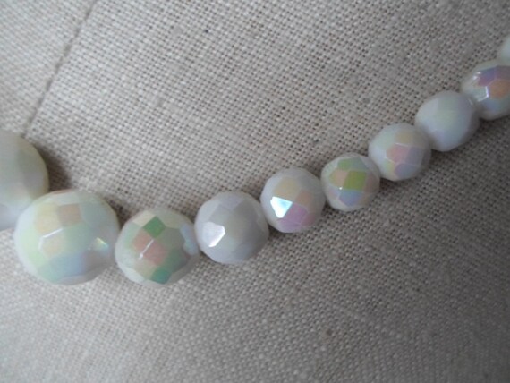 Vintage Women's White Iridescent Necklace Faceted… - image 2