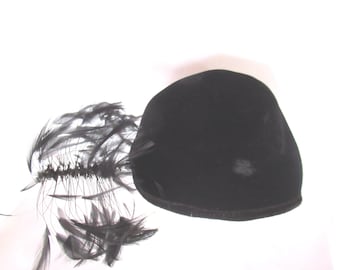 Vintage Black Velvet Hat With Feathers, Ladies Cap, Art Deco  display picture 3