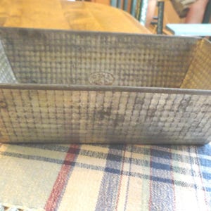 Vintage Ovenex Bread Loaf Pan Waffle Pattern Baking &quot;The New Baking Metal&quot; Folded Sides #604 Farmhouse Country Home Tapered 1950s 1960s