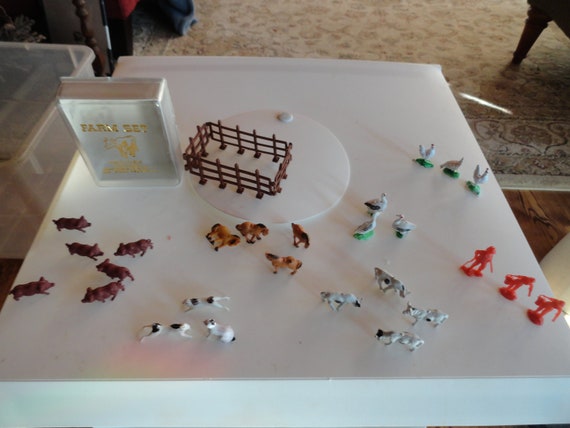 Non toxic animal figurines discount