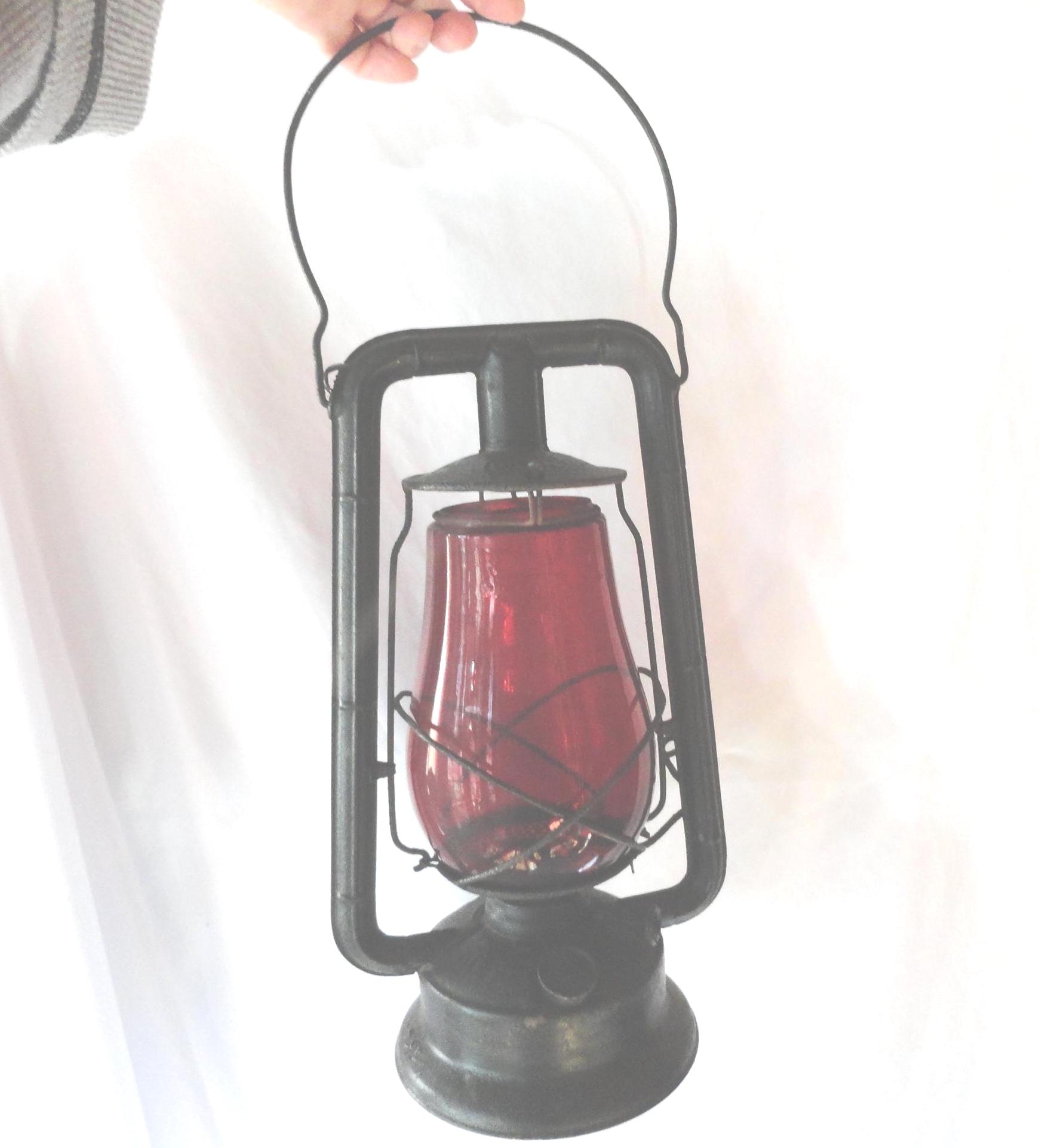 DIETZ MONARCH デイツ モナーク ビンテージ　赤ホヤ Antique Dietz Monarch Lantern, Red Glass, Rusty Black Metal