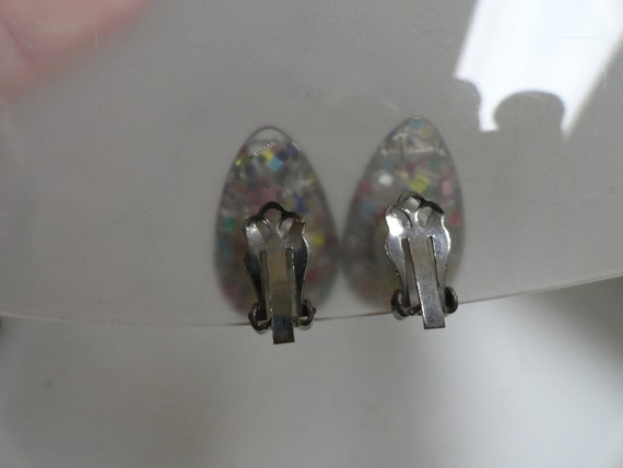 Vintage Women's Confetti Teardrop Shaped Earrings… - image 6