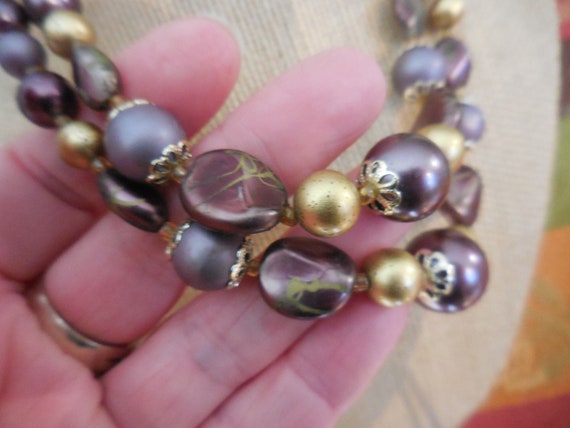 Vintage Women's Purple & Gold Plastic Beaded Neck… - image 4