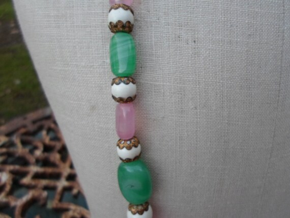 Vintage Women's Pink Green & White Glass Necklace… - image 2