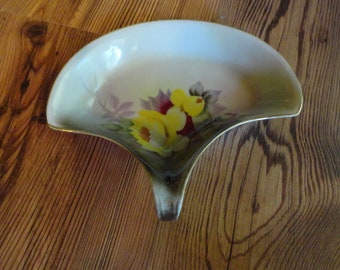 Vintage Candy Dish Triangular Finger Hold Made in Japan 1930s 1940s Tashiro Shoten Ltd. Yellow Purple Flowers Trinket Plate Decor