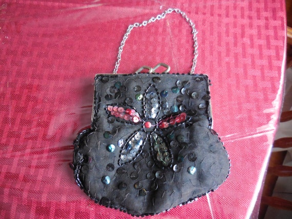 Vintage Women's Small Black Kiss Lock Purse Iride… - image 1