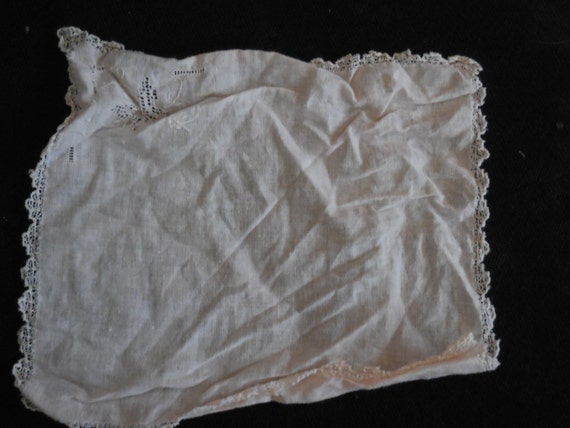 Vintage Women's Light Pink Handkerchief Scalloped… - image 1
