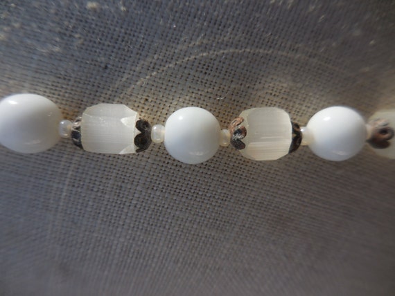 Vintage Women's White Glass Necklace Long Beaded … - image 2