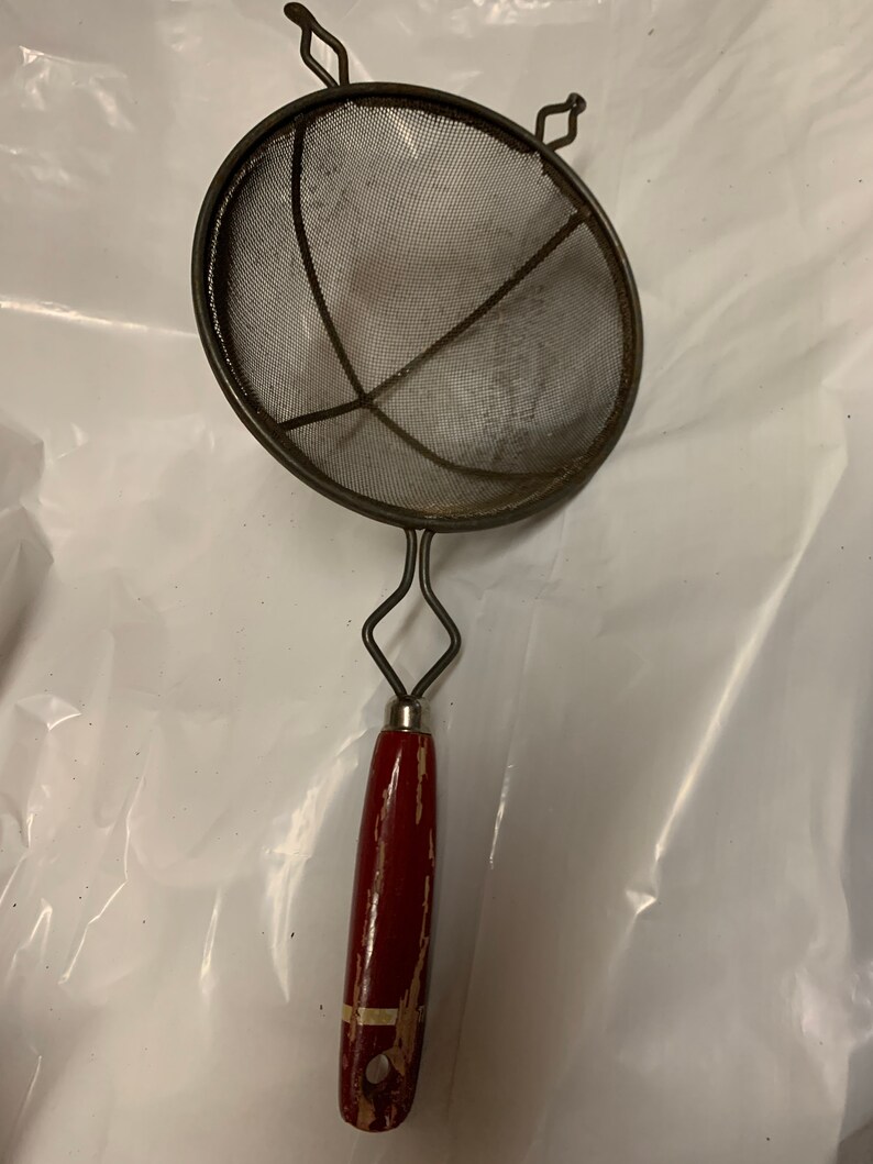 Vintage 1940s to 1950s Large Hand Held Strainer Kitchen Decor Etsy