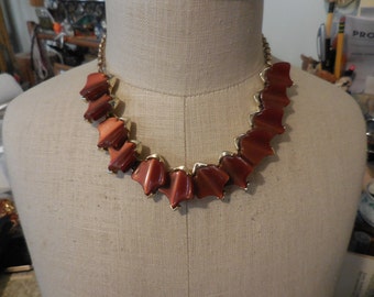 Vintage Women's Rusty Brown Thermoset Necklace Chunky Gold Tone Adjustable Retro Mid Century Costume Jewelry 1950s 1960s