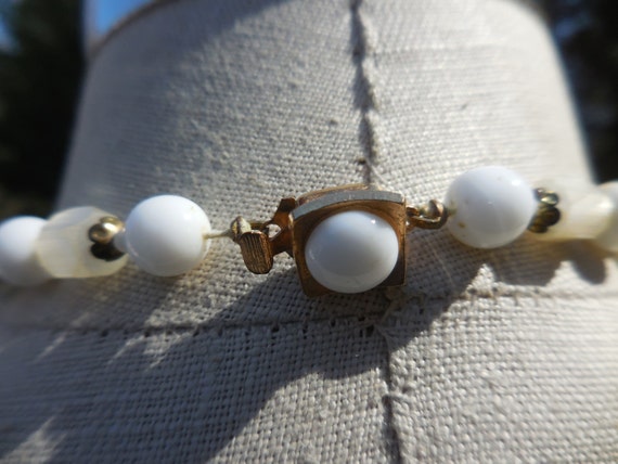 Vintage Women's White Glass Necklace Long Beaded … - image 5