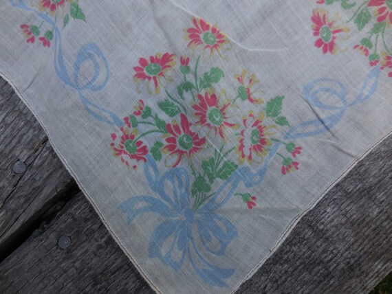 Vintage Women's Handkerchief White & Red Flowers … - image 4