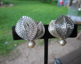 Vintage Women's Eloxal Silver Tone Earrings Germany Made Pearl 1950s 1960s Wired Lightweight Leaves Clip on Earrings Non Pierced