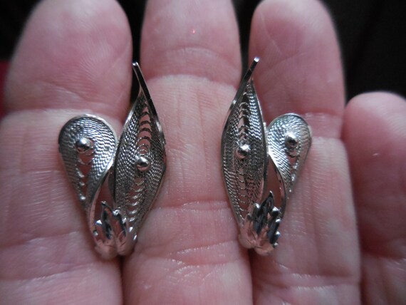 Vintage Women's Sterling Silver Leaf Like Earring… - image 2