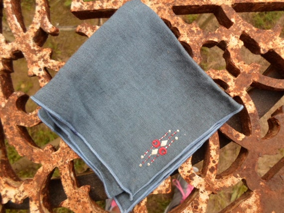Vintage Women's Handkerchief Blue Red & White Acc… - image 3