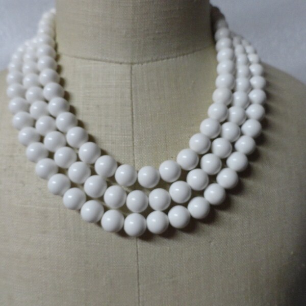 Vintage Women's Coro White Triple Strand Necklace Plastic Bead 1950s 1960s Retro Gold Tone Adjustable Classic Dressy Lightweight