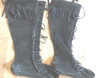 Vintage 1980s Women's Black Suede Moccasin Boots, Tie Up Style, Tall Size 9 Fringed