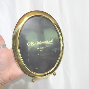 Vintage Brass Oval Picture Frame Photo Frame Carr 1980s Self Standing or Hang Gold Tone Ball Footed Choice