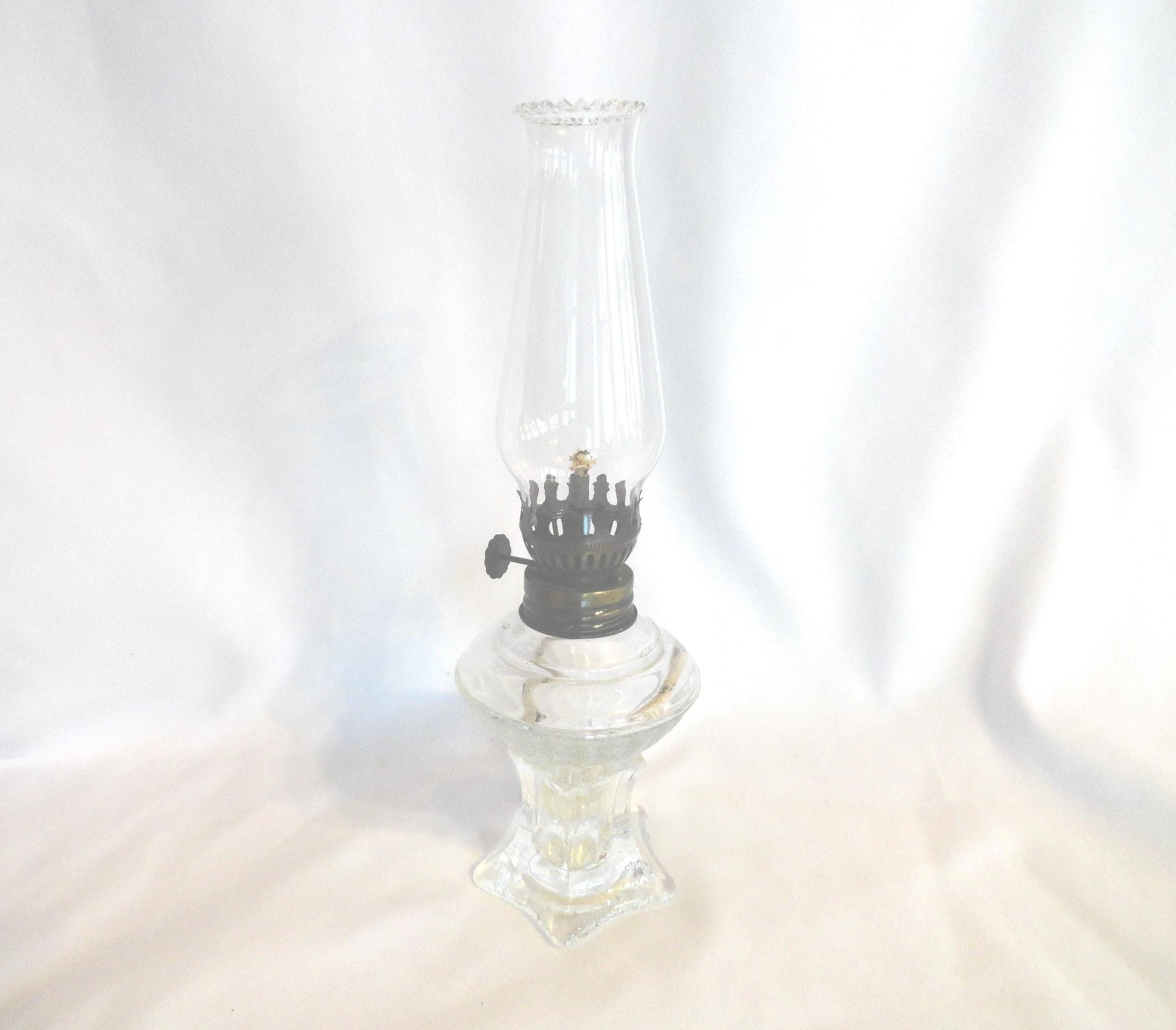 ヴィンテージ【LamplightFarms】オイルランプ 高さ約42.5㎝未使用 Vintage Lamplight Farms Miniature Hurricane Oil Lamp, 3 Piece