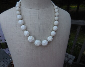 Vintage White Beaded Necklace Plastic Graduated Large Beads