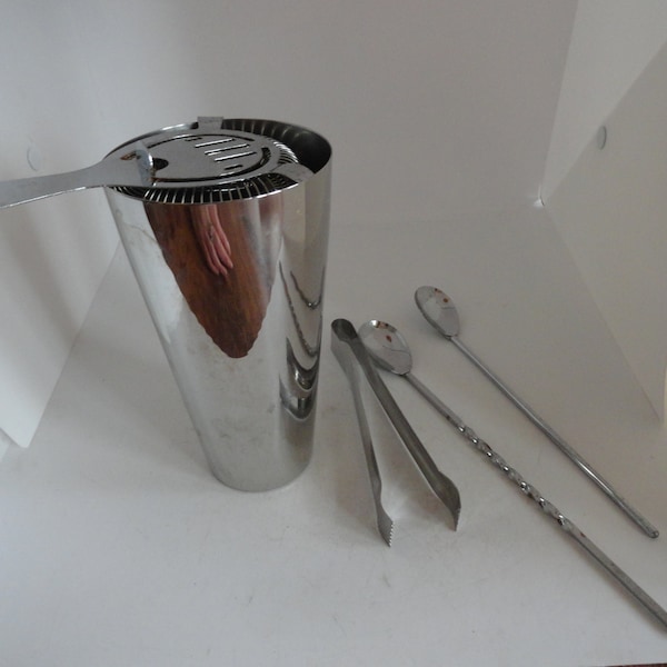 Vintage Stainless Steel Drink Mixer Tall Metal Cup Stirrers Filter Pouring Cocktails Retro 1960s 1970s Barware Silver Tone Shiny Bar Cart