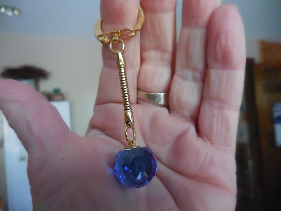 Vintage Key Chain Blue Faceted Crystal Gold Tone … - image 2