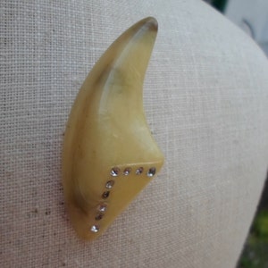 Vintage Women's Celluloid Pin Tooth or Claw Looking 1920s 1930s Rhinestones Early Plastic Brooch image 4