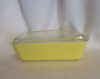 Vintage Pyrex 503-C Light Yellow Glass Covered Dish Oven Ware 1950s 1960s Rectangle Rounded Corners Kitchen Lined Lid No. 34 Bottom