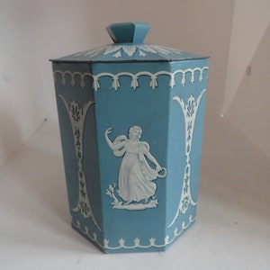Vintage Blue & White Wedgwood Like Tin Murray-Allen Lidded Regal Crown Small Candy Container Decor Octagonal Shape Greek 1950s 1960s