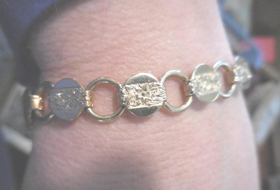 Vintage Sarah Coventry Bracelet Embossed Disks De… - image 4
